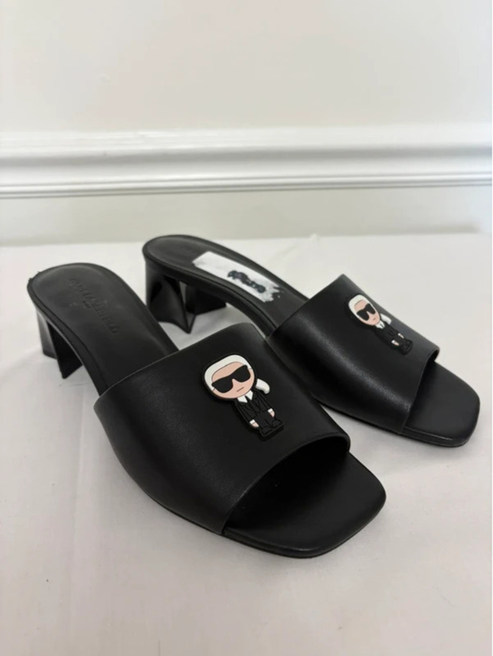 Karl Lagerfeld Paris Black Ikonik Karl Block Heel Mule Sandals Size 8.5 - Picture 2 of 7